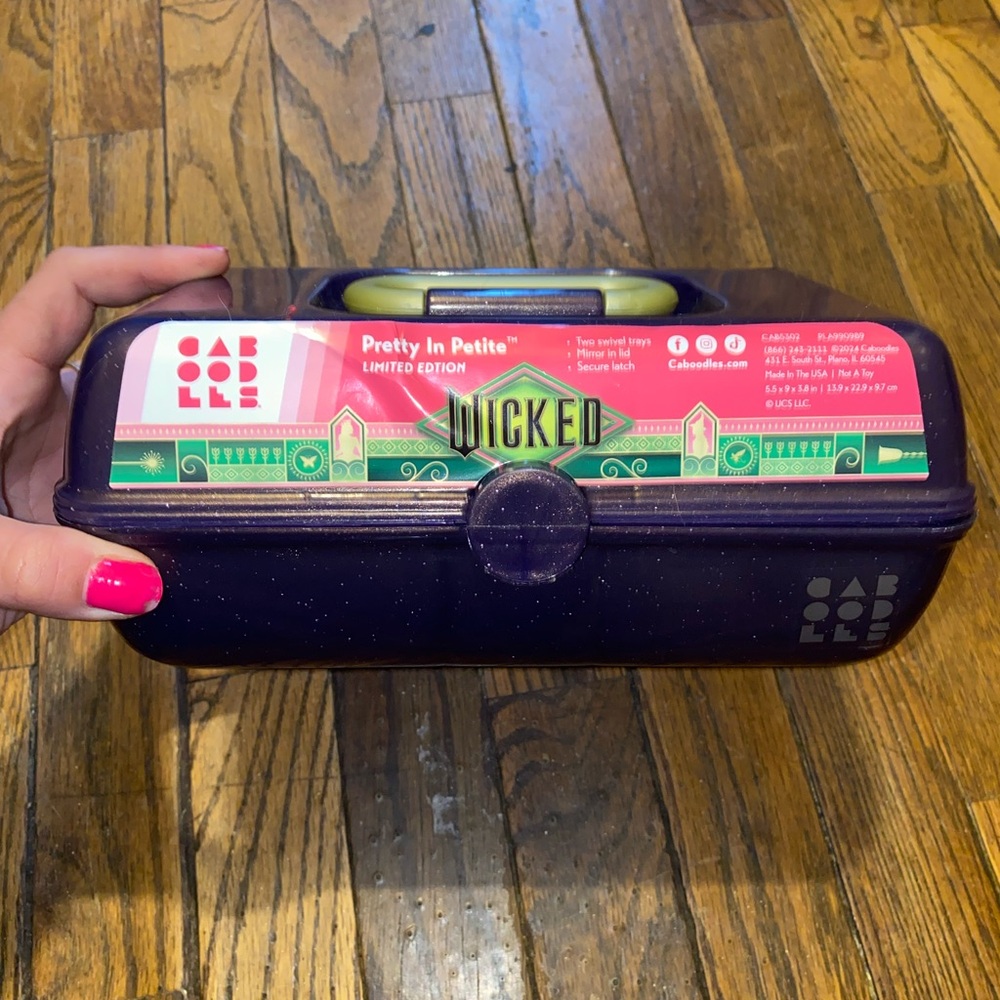 Wicked Limited Edition caboodle Box